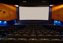 ���ɱ���ӰԺ�ڽ�ֹ¼Ӱ����������Ů���ѱ�����